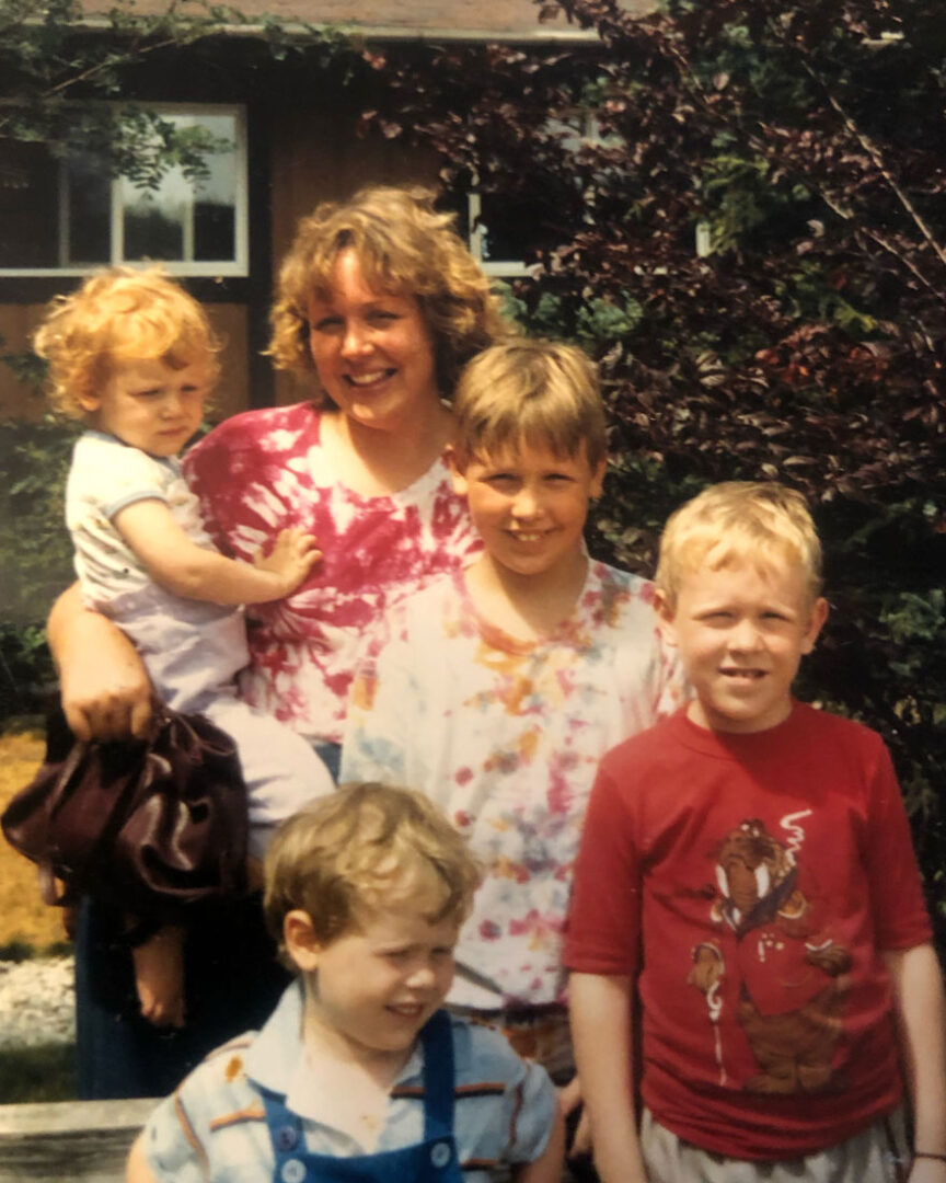 Sheryl Umulis poses with her four children in this family photo. David, center, is the eldest sibling. (Photo courtesy of Umulis family)