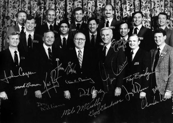 Fourteen Purdue astronauts and Purdue President Steven C. Beering at a reunion in 1985