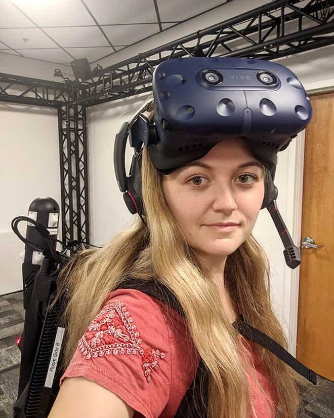 Carina Ferguson conducting virtual reality research. 