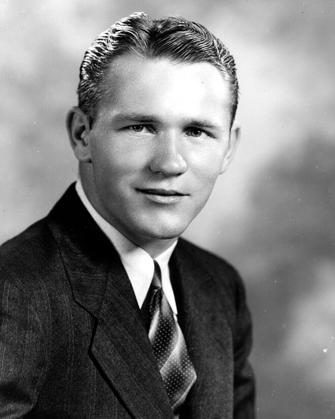 A portrait of Tony Butkovich from his time as a University of Illinois athlete.